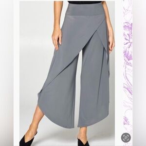 NWT Gray Pull On Pants with Elastic Waist